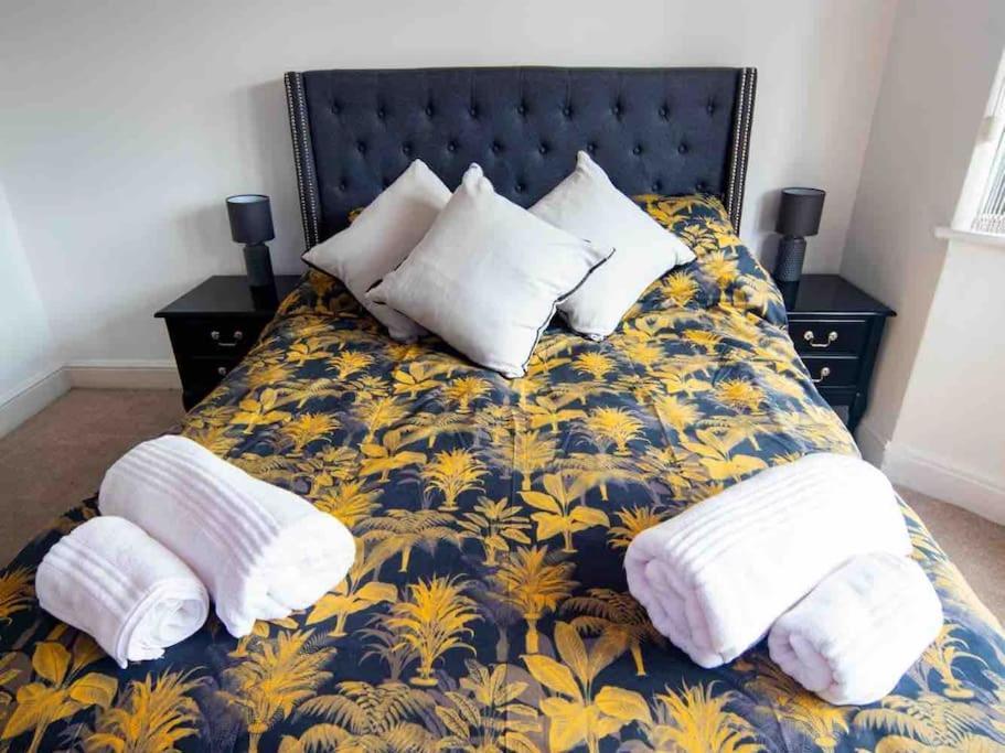 1 Bedroom Self Contained Apartment In Christchurch Winkton Buitenkant foto